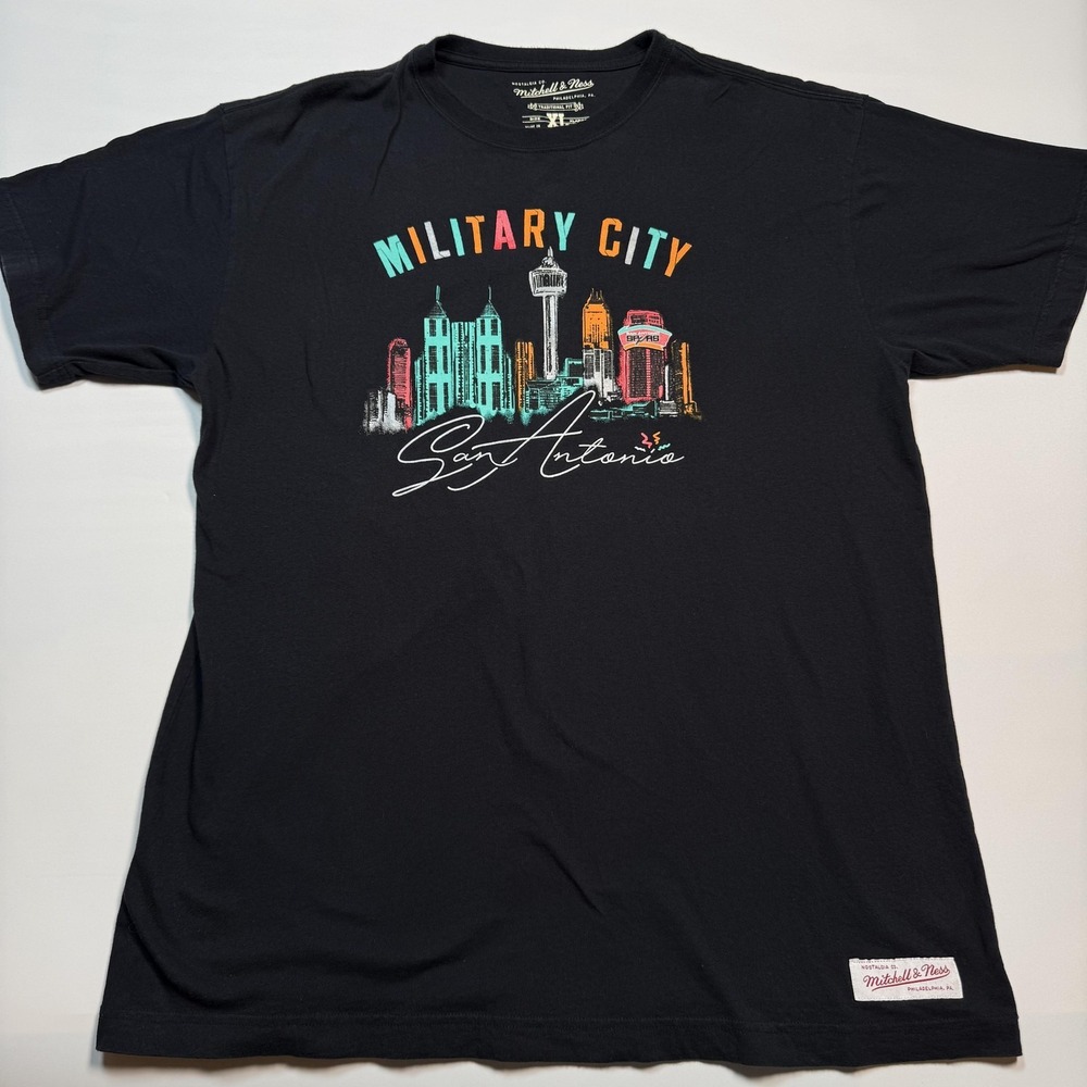 San Antonio Spurs Shirt Mens XL Black‎ Skyline Military City Tee Mitchell & Ness